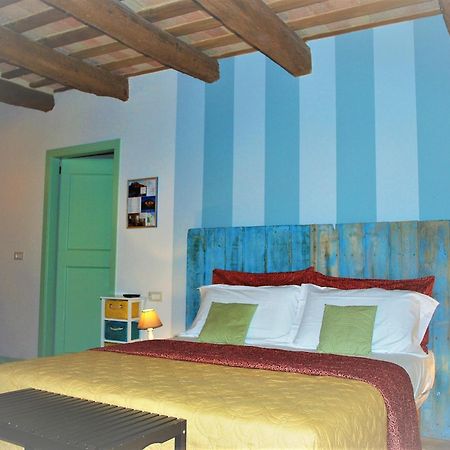 Le Maracla Country House Iesi Exteriér fotografie