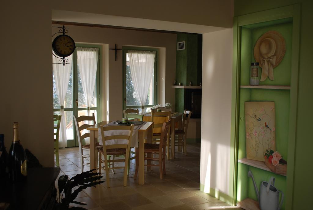 Le Maracla Country House Iesi Exteriér fotografie