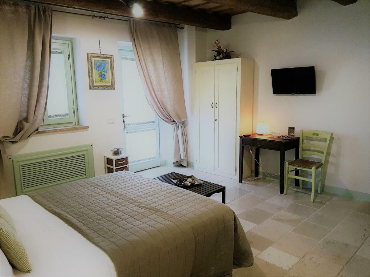 Le Maracla Country House Iesi Exteriér fotografie