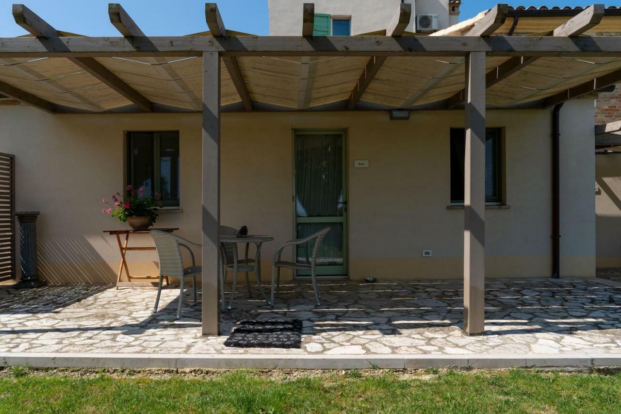 Le Maracla Country House Iesi Exteriér fotografie